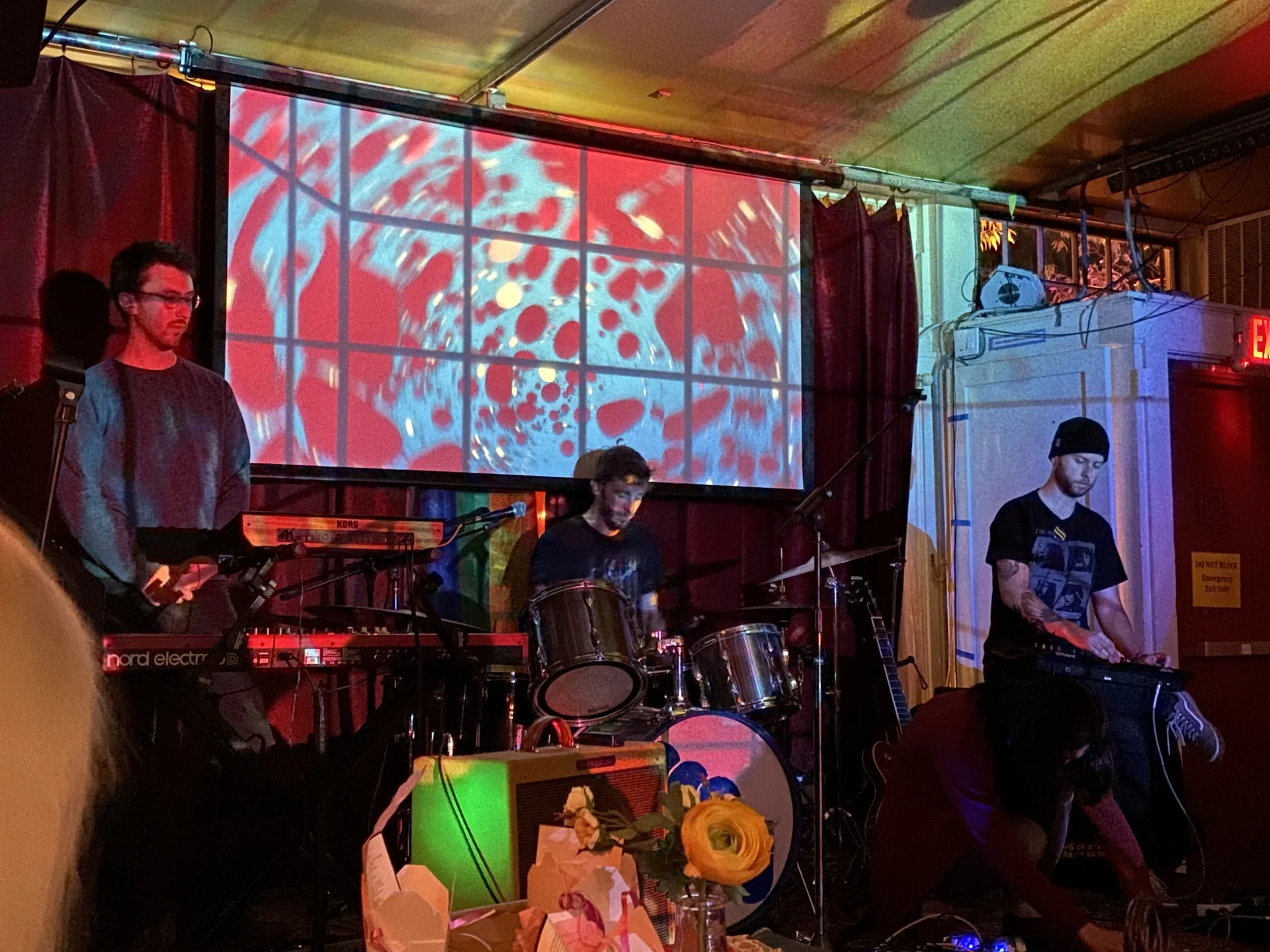 BLUE RED SQUISHPLATE