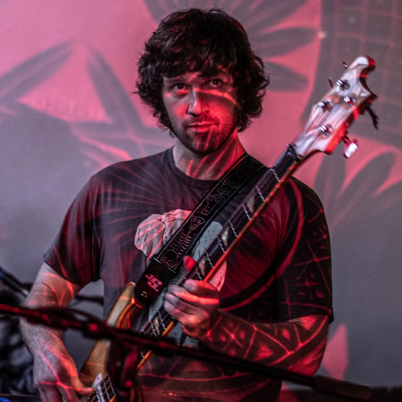 DESIGNGLASS RED TURNTURNTURN PDX