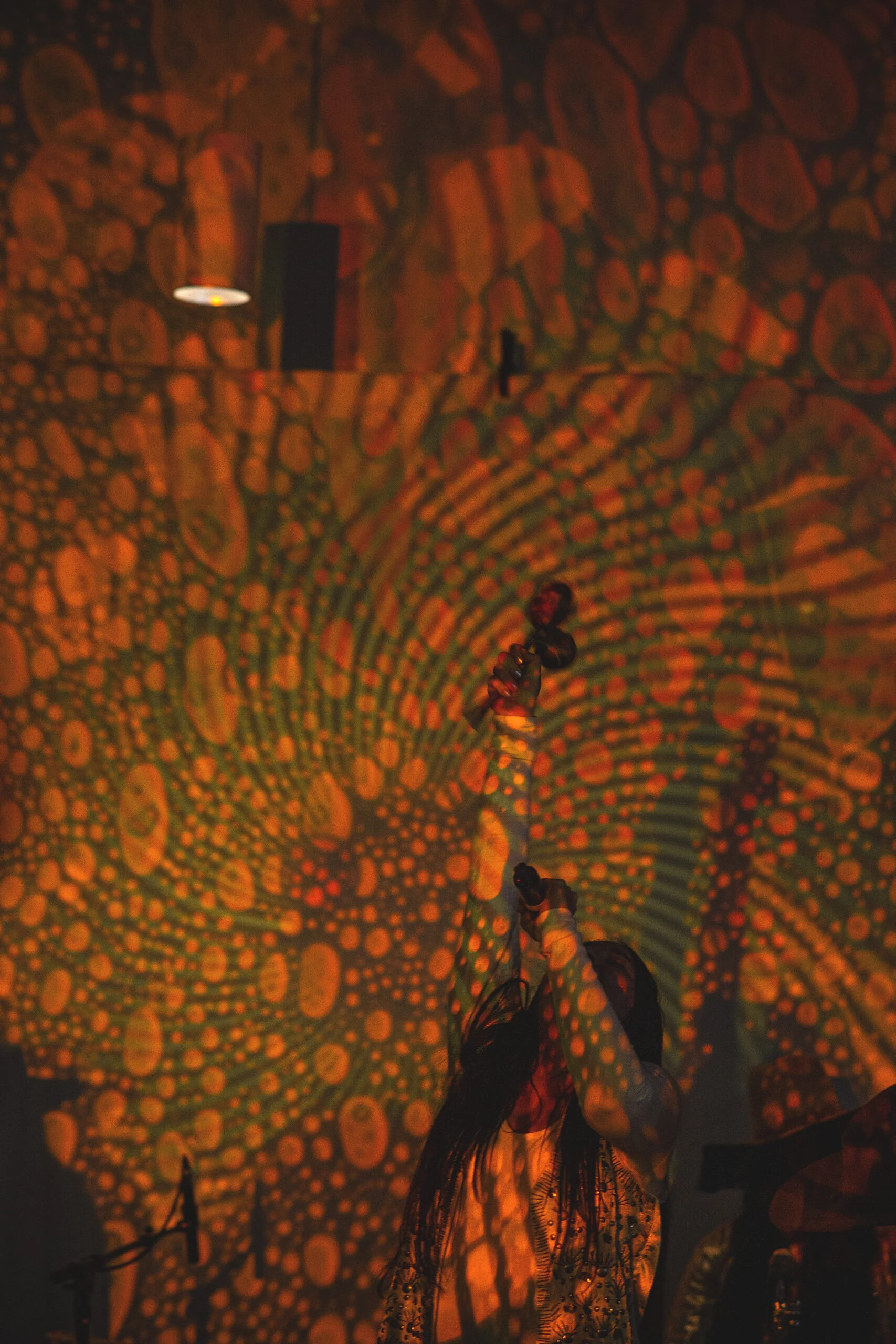 NIKEHQ SAVILA ORANGE GREEN