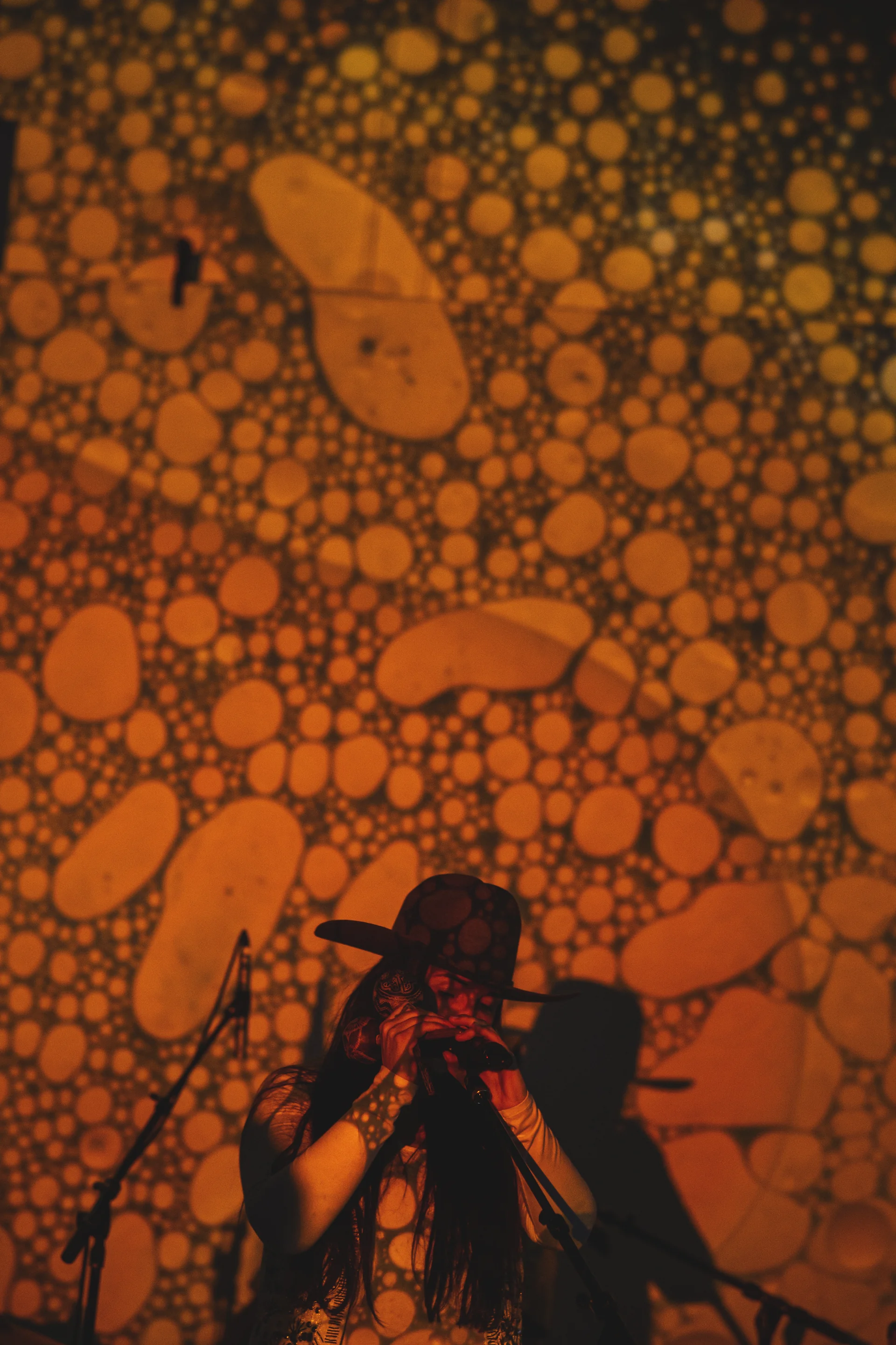 NIKEHQ SAVILA ORANGE SQUISHPLATE