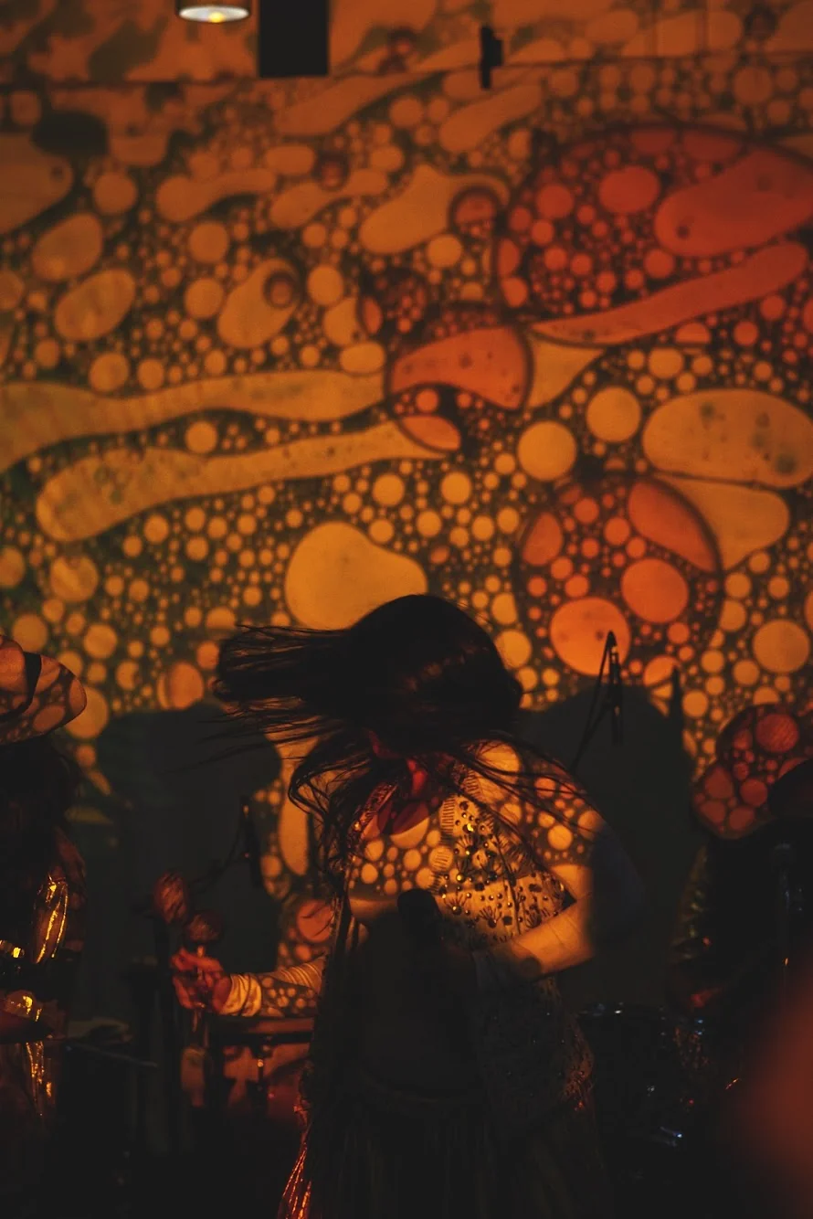 NIKEHQ SAVILA ORANGE SQUISHPLATE