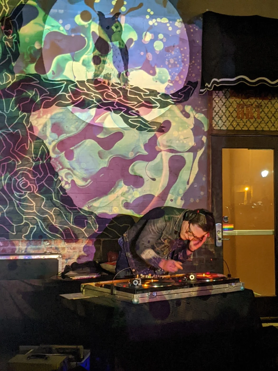 THENIGHTOWL VINYLNIGHT HEATSLIDE