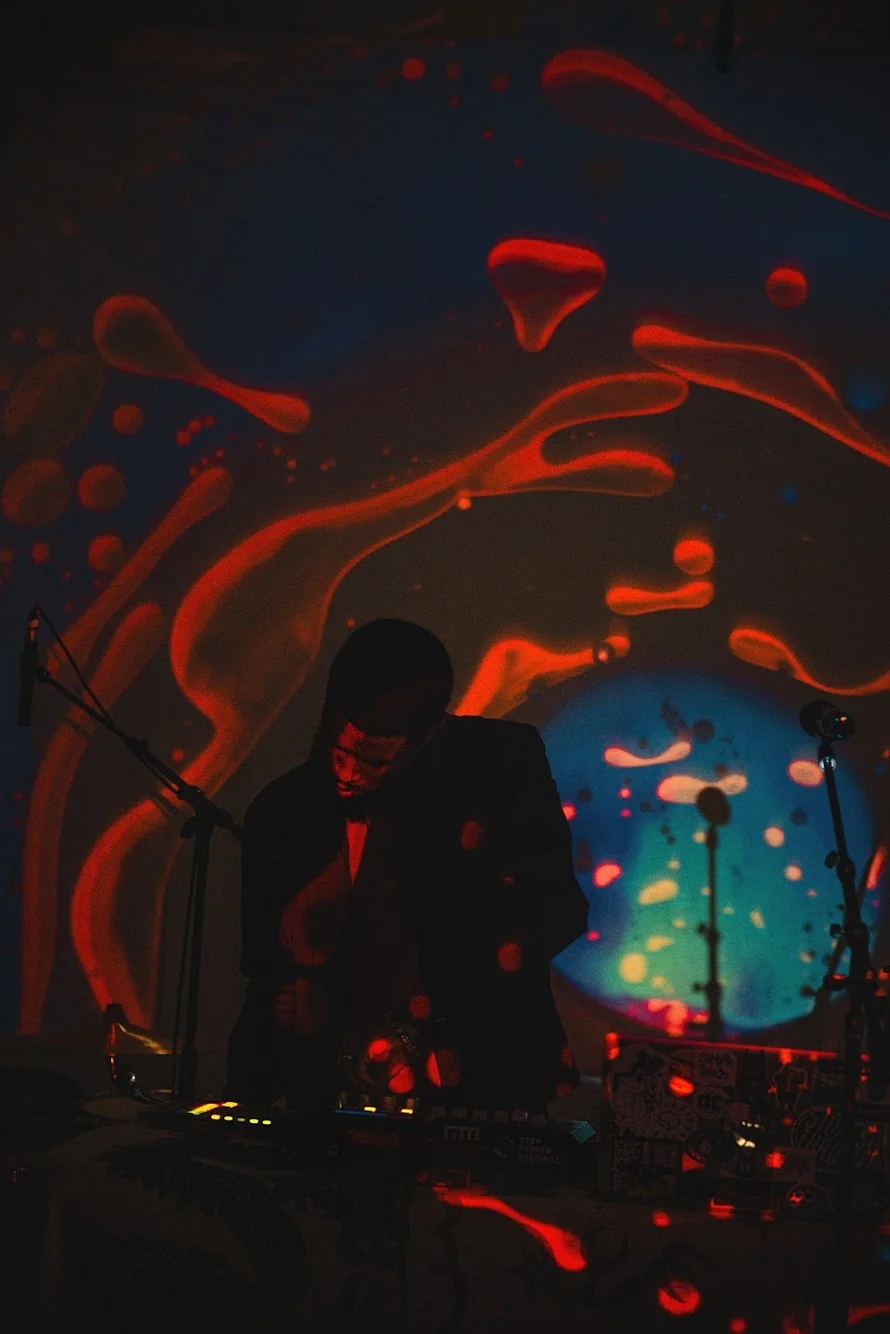 OMARIJAZZ NIKEHQ BENEFITSHOW SQUISHPLATE