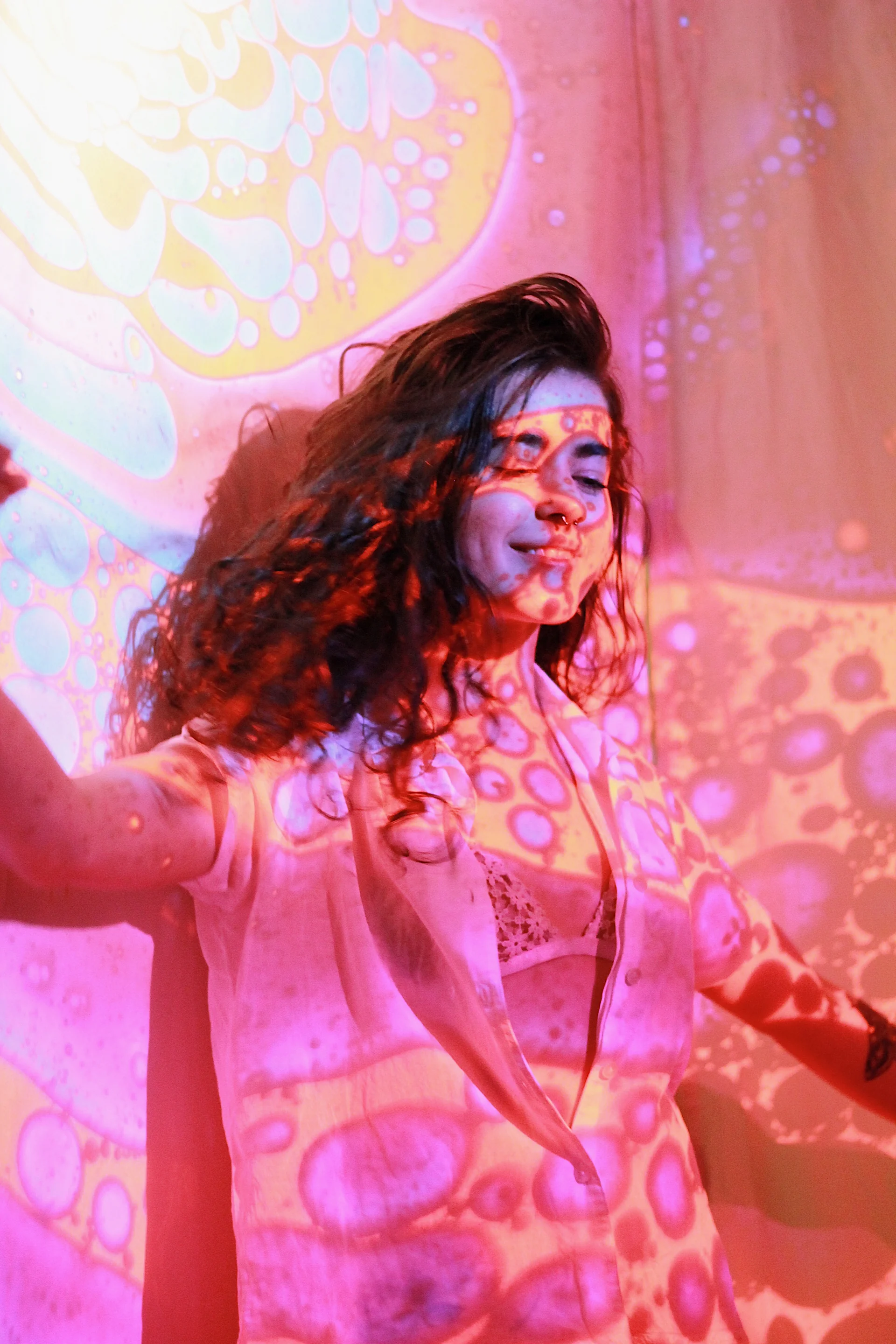 SQUISHPLATE BLUE YELLOW LIQUIGLIGHT